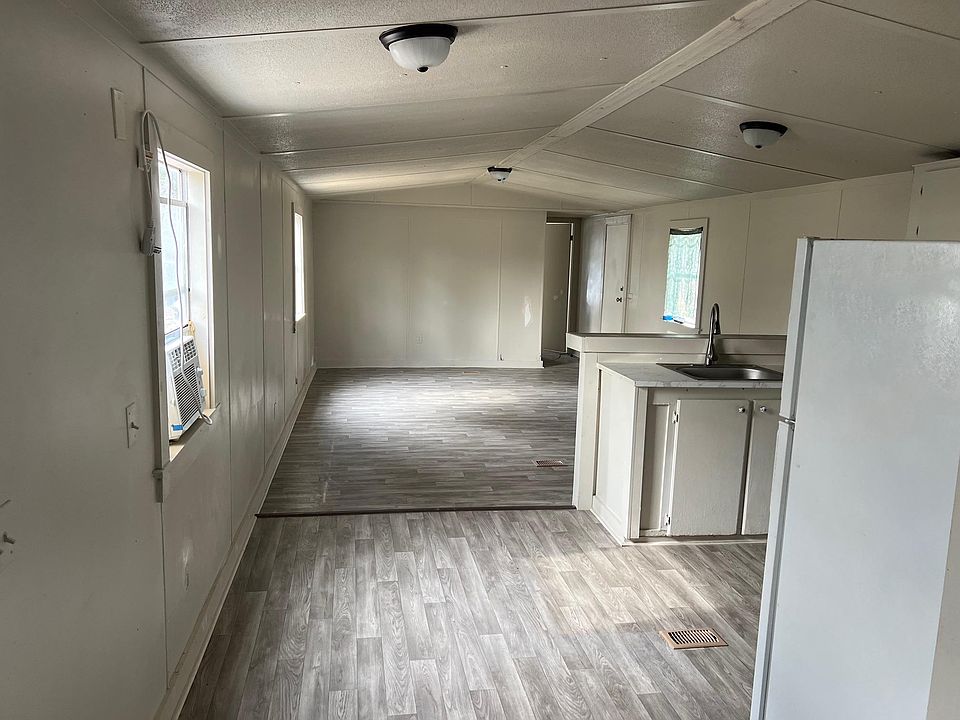 2nd image of 4500 Leesburg Rd #12