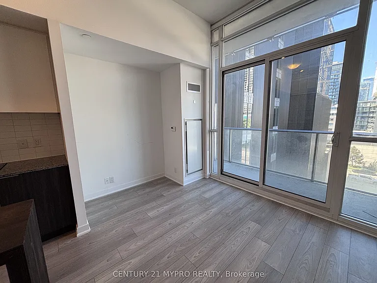 120 Parliament St #601 — Photo 5
