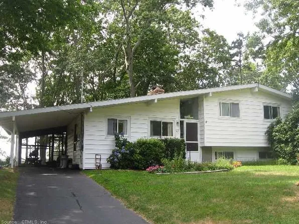 23 Briarwood Dr, Old Saybrook, CT 06475