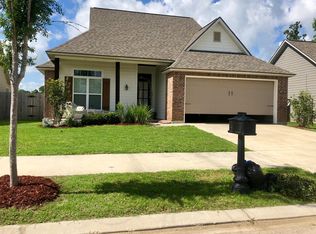 102 Oak Path Dr, Carencro, LA 70520