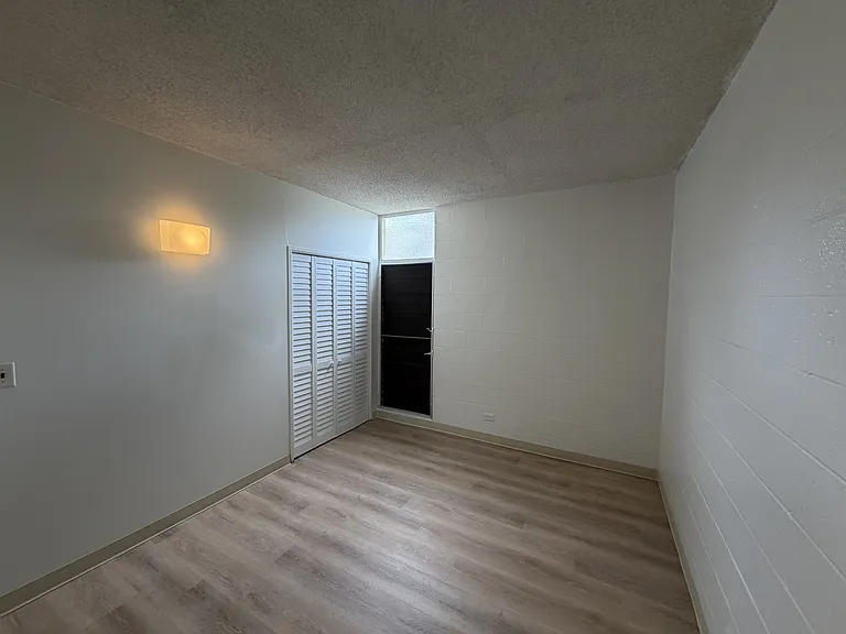 1707 Keeaumoku St #1D — Photo 5