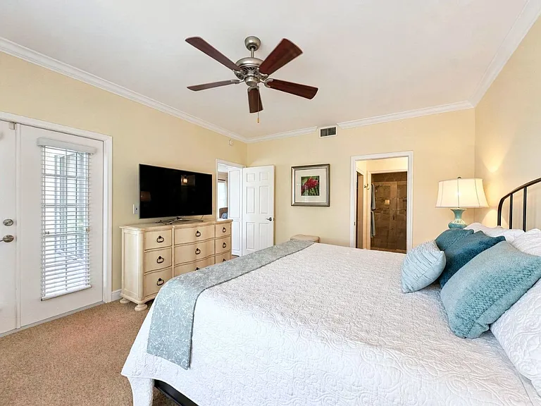 752 Wiggins Lake Dr #102 — Photo 14