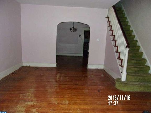 4th image of 447 E Washington Ln
