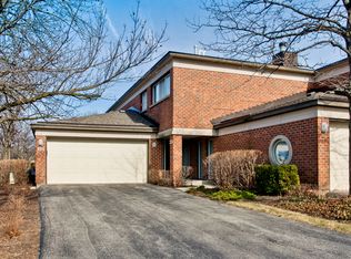 333 Milford Rd, Deerfield, IL 60015