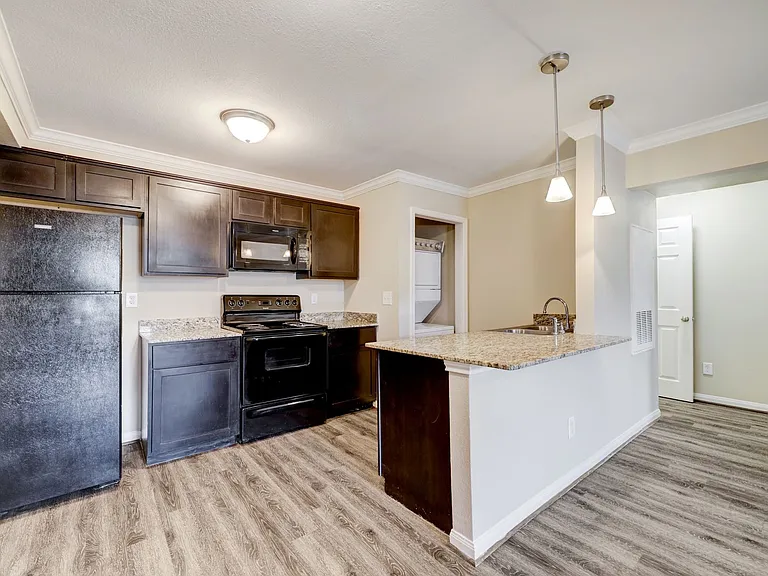 Timbergrove — Photo 25