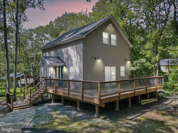 206 Geranium Rd, East Stroudsburg, PA 18302