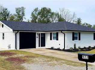 922 Kinler St, Luling, LA 70070