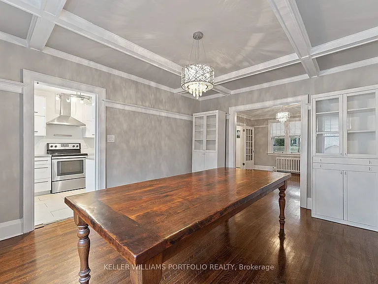 145 Glengrove Ave W — Photo 16