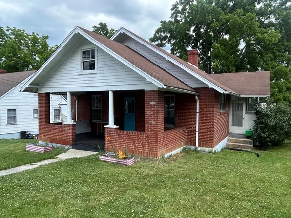250 S 8th St, Wytheville, VA 24382