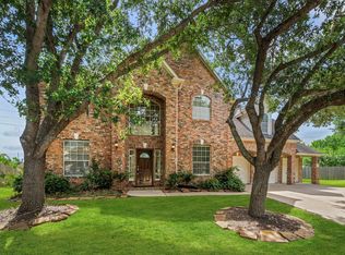 6026 Briar Hill Ct, Sugar Land, TX 77479