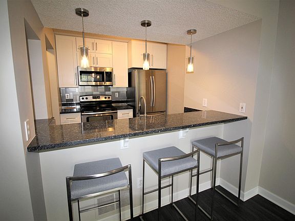 5th image of 2076 Tamarin Dr #13C