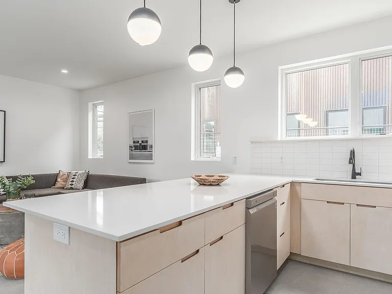 915 Tillery St #A — Photo 14