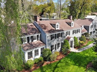 24 Gilliam Ln, Riverside, CT 06878