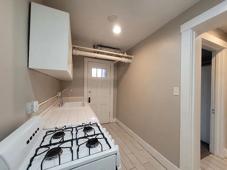 1534 Woodland Ave #B1 — Photo 16