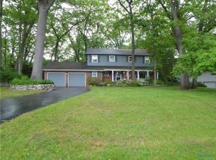 5488 Woodridge Dr, Toledo, OH 43623