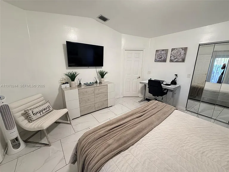 14712 SW 123rd Ave — Photo 11