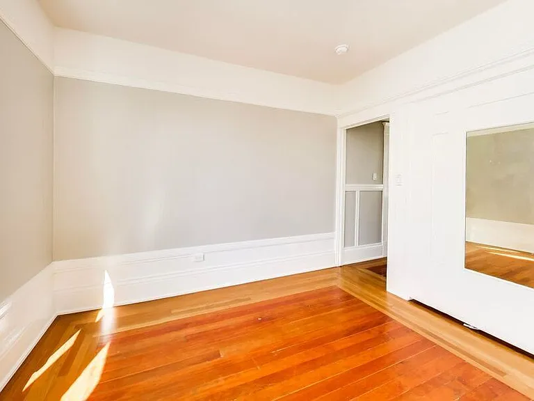 860 Bush Street — Photo 12