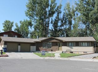 526 Stoner Cir, Riverton, WY 82501