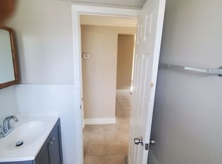 306 Wilson Ave #G, West Chicago, IL 60185