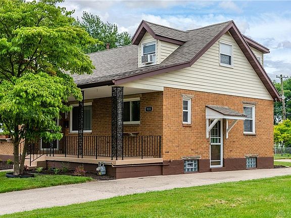 2nd image of 908 Greenmount Blvd