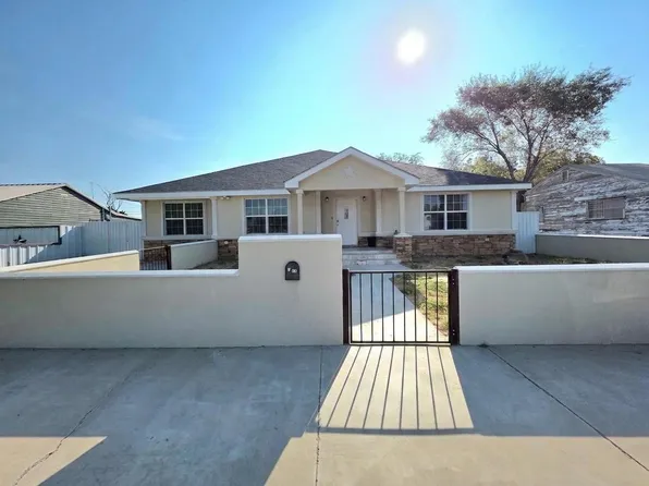 1108 S Allen Ave, Monahans, TX 79756