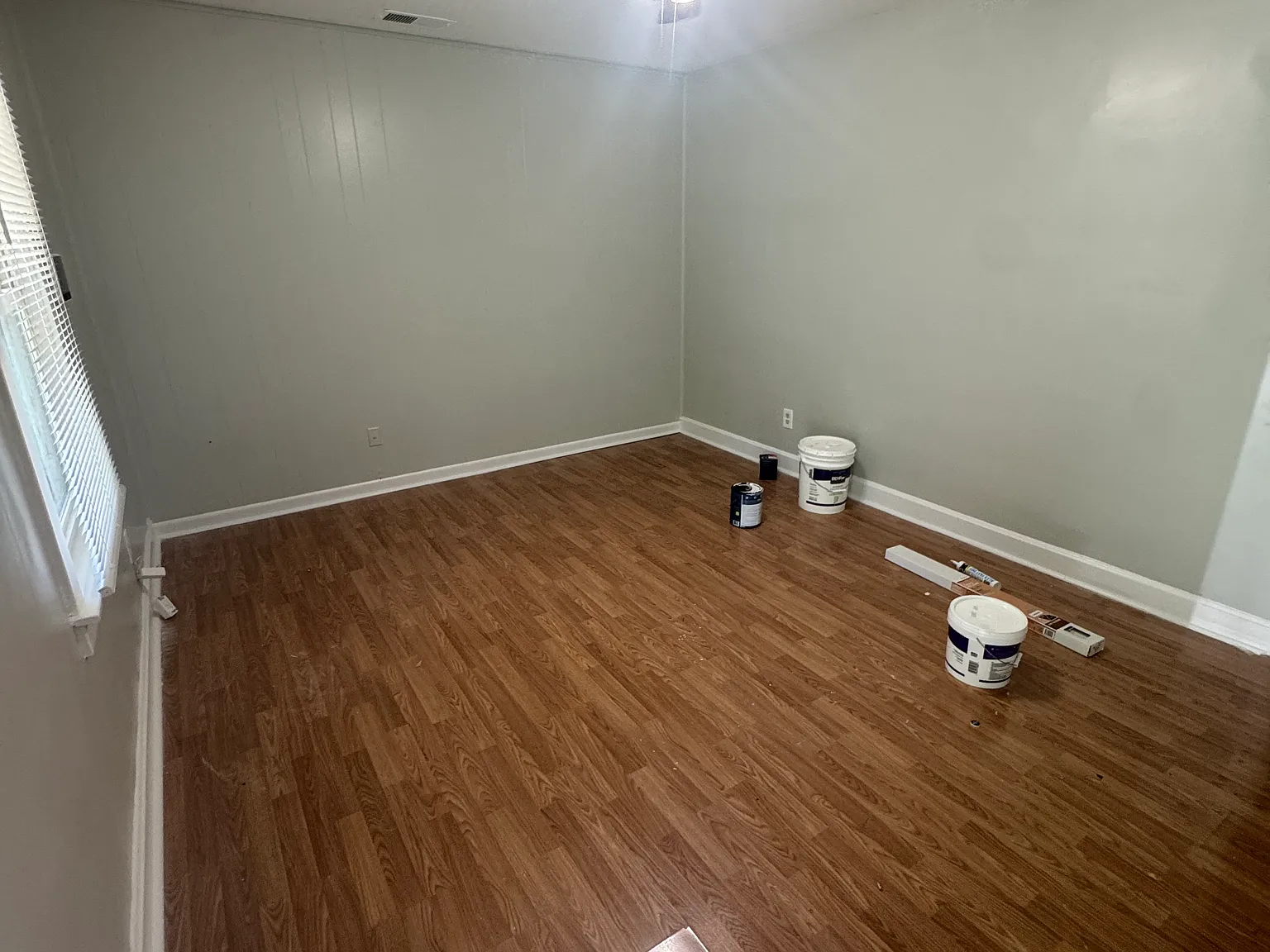 3 bed, 936 sqft, $1,650 — Photo 3