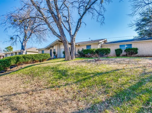 1613 Austrian Rd, Grand Prairie, TX 75050