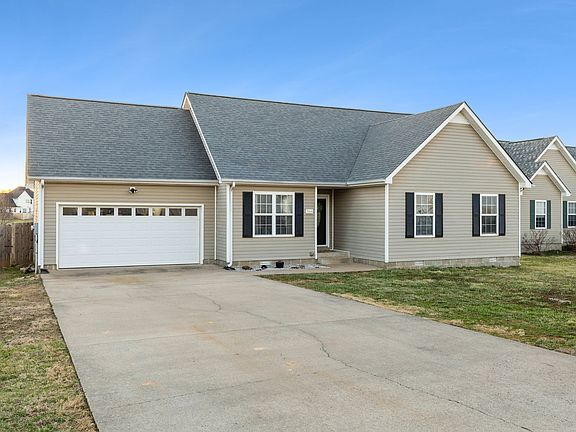 2nd image of 3868 Mackenzie Dr