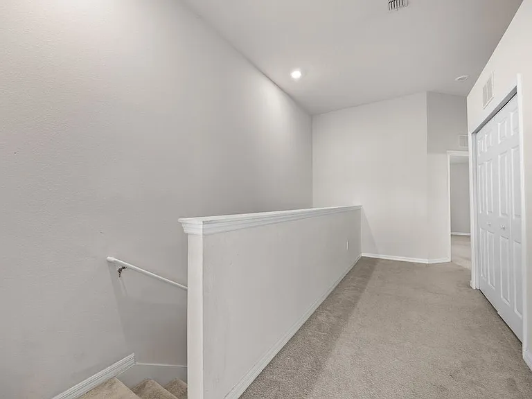 3971 Plainview Dr — Photo 24