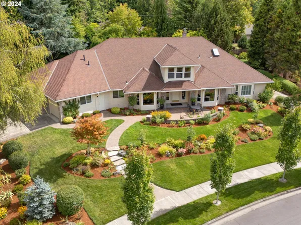 3340 NE Jackson Road Loop, Hillsboro, OR 97124