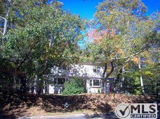 385 Shootflying Hill Rd, Centerville, MA 02632
