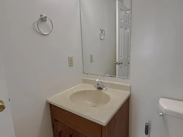 109 Morris Dr — Photo 38