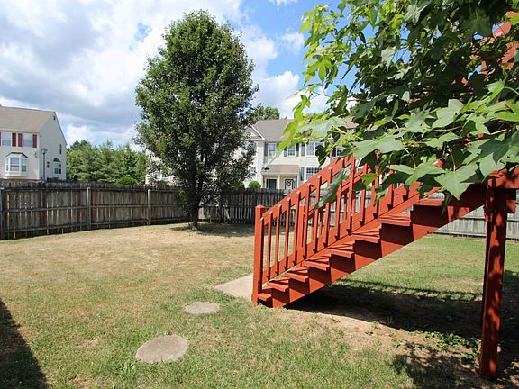 4th image of 178 Valerie Ln