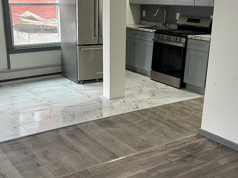 16 Trinity Pl — Photo 1