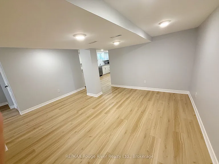 200 Trent St E — Photo 6