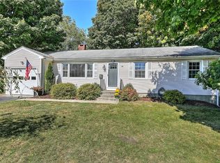 68 Madeline Dr, Riverside, RI 02915
