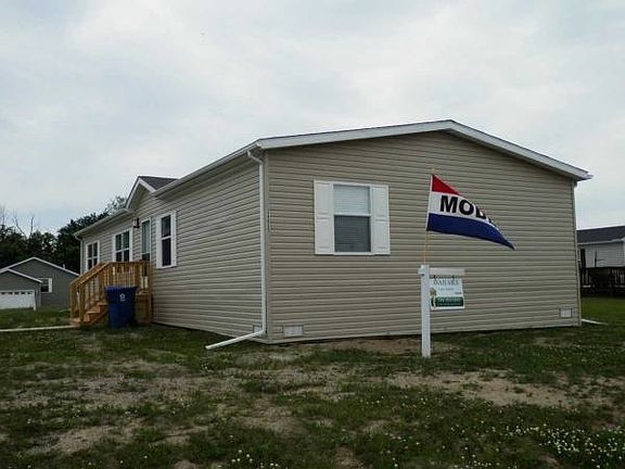 5th image of 24547 Langdon Dr