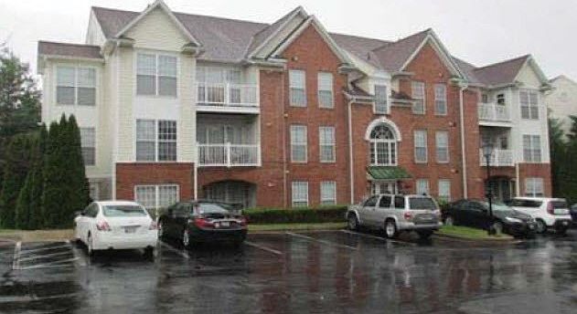 2nd image of 2505 Coach House Way APT 1D