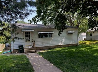 121 Moir St, Waterloo, IA 50701
