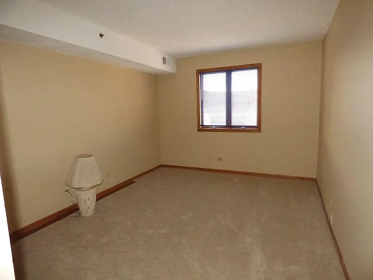 10420 Circle Dr #22B — Photo 12