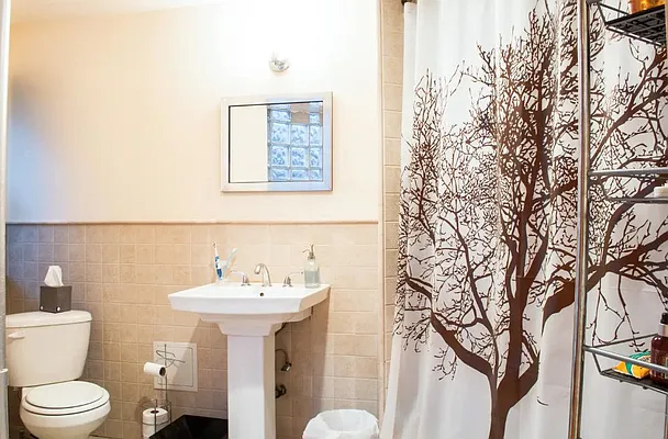 Rented by Wyllie Real Estate | media 14