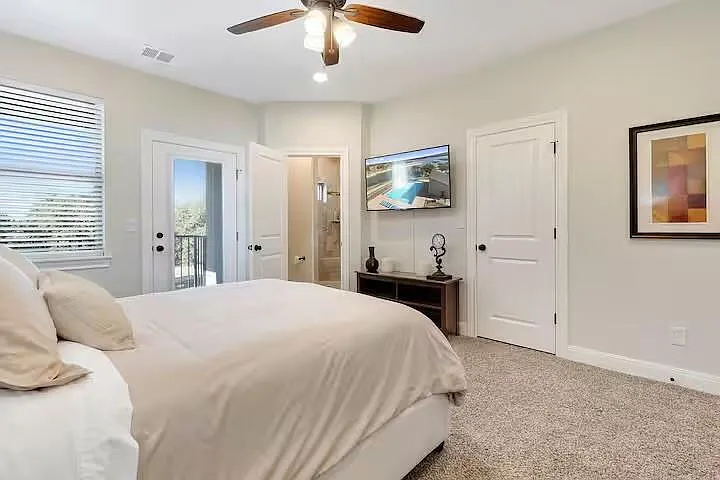 585 Demarett Dr — Photo 13