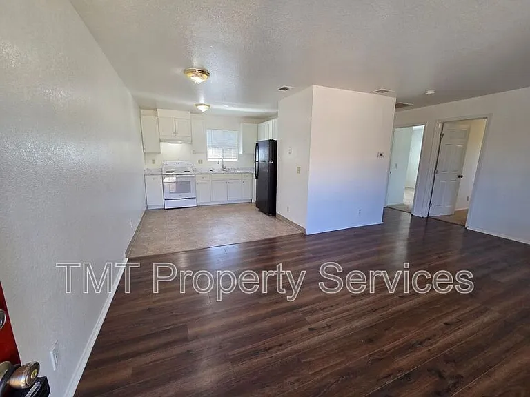 228 McFarland St #6 — Photo 4