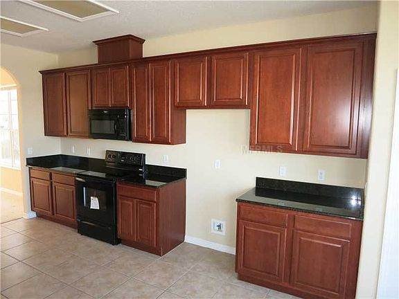 5th image of 15421 Montesino Dr