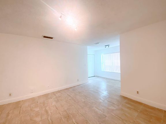 3rd image of 3330 Pinewalk Dr N APT 1616