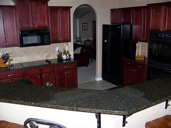 Open Sunny Kitchen