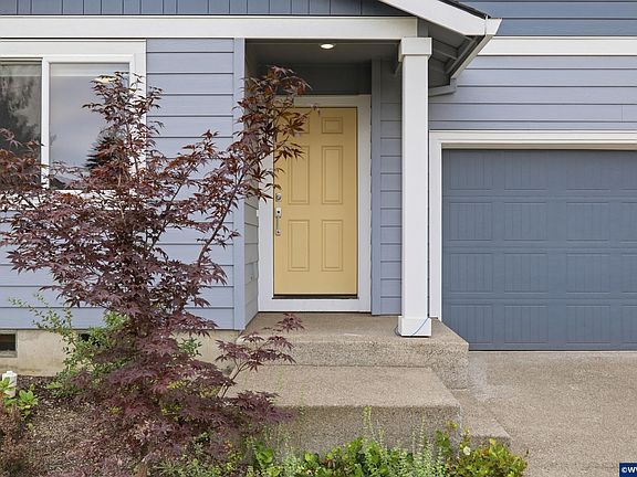 2nd image of 369 Cornwell St