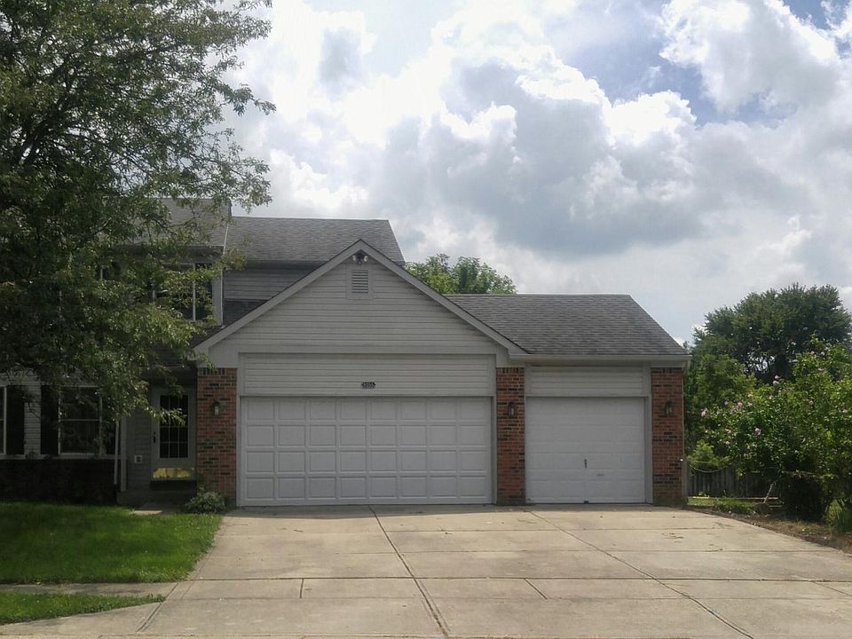Beautiful 3 bedroom home with full basement & office and 3 car garage! No development on 3 sides of home!