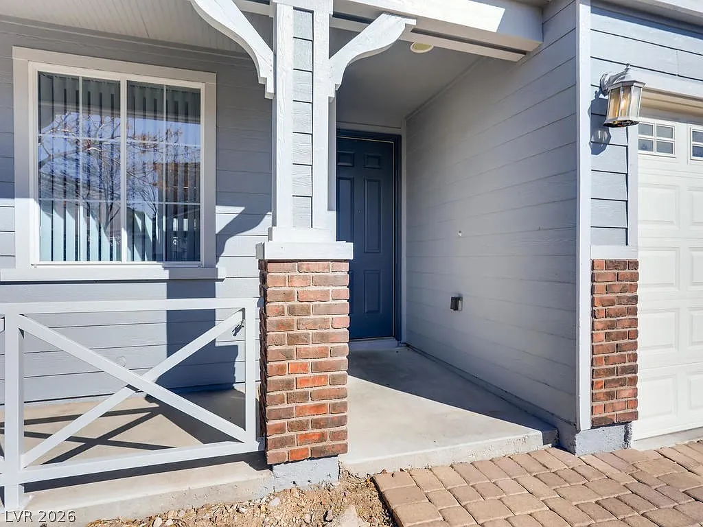 4 bed, 3.0 bath, 1787 sqft, $2,300 — Photo 3