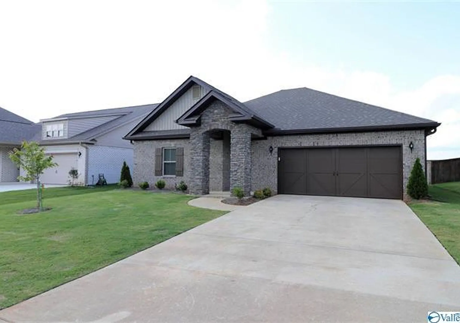 Beautiful 3-Bedroom Brick Rental in Meridianville's Fastest Growing Community, Colonial Pointe! S... — Photo 2